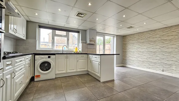 Kirby Road, Dartford, DA2