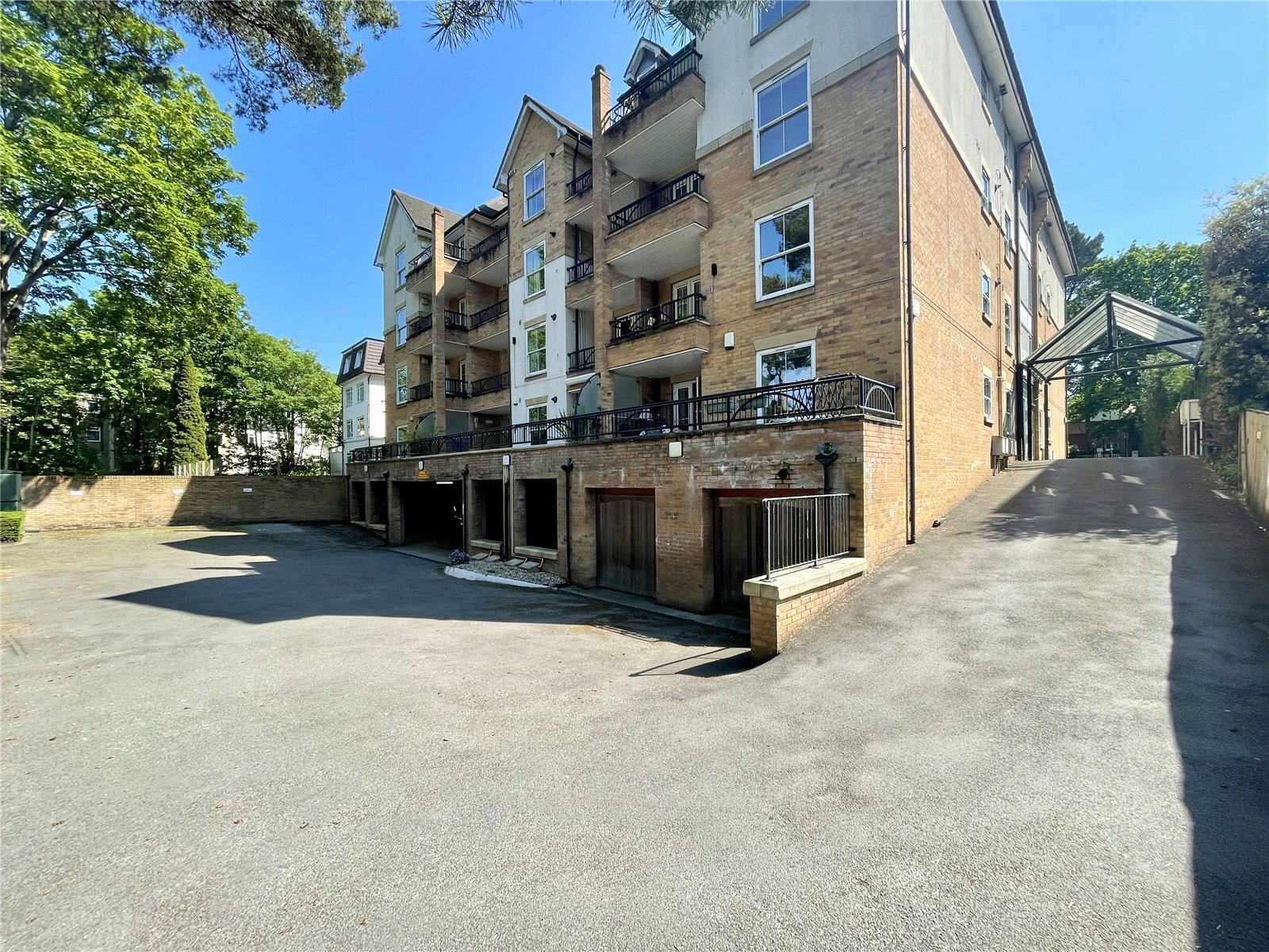 Knyveton Road, Bournemouth, Dorset, BH1 Image 18
