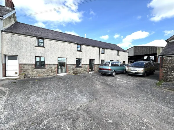 Lampeter Velfrey, Narberth, Pembrokes...