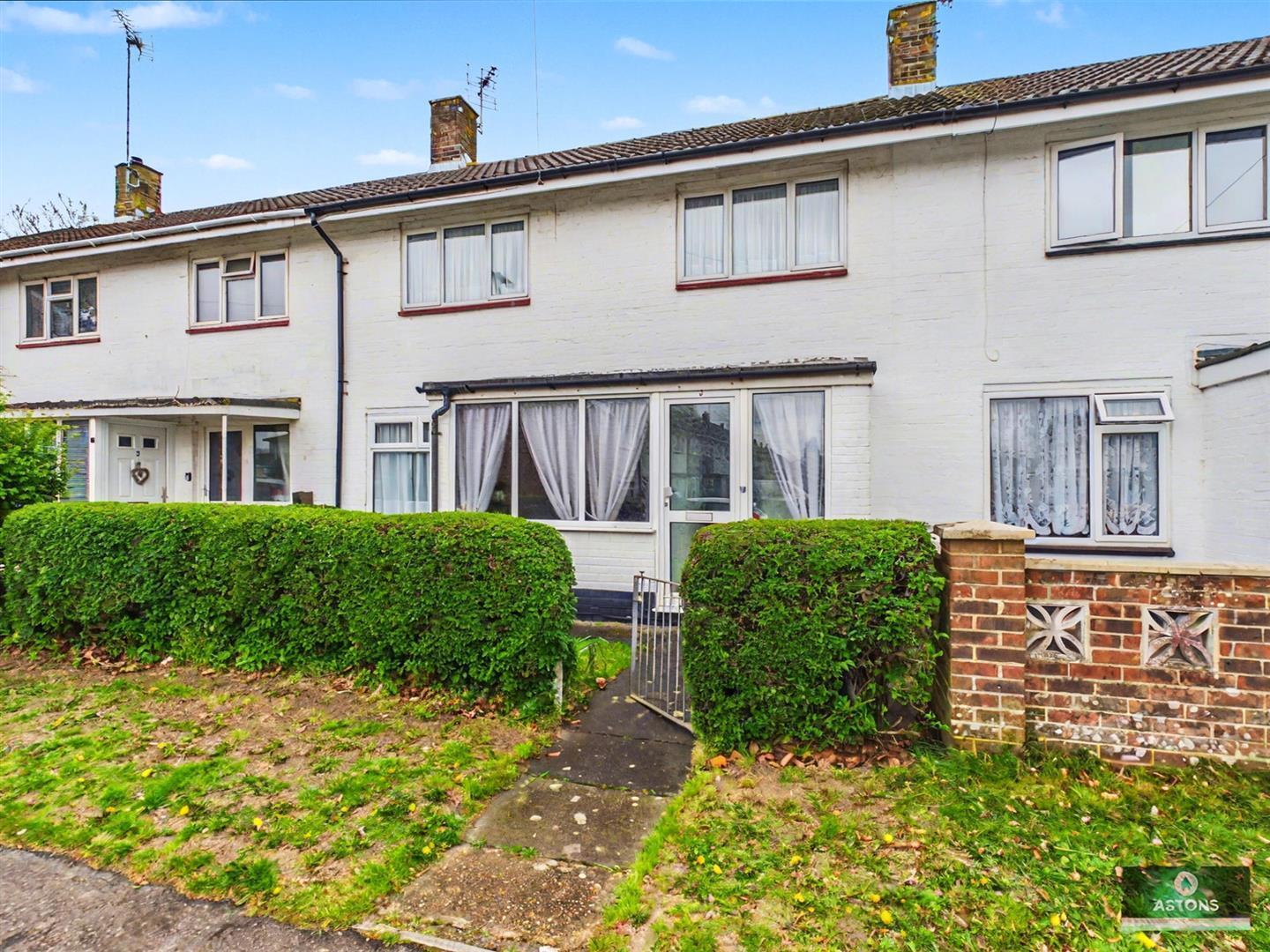 Fox Close, Langley Green Image 2