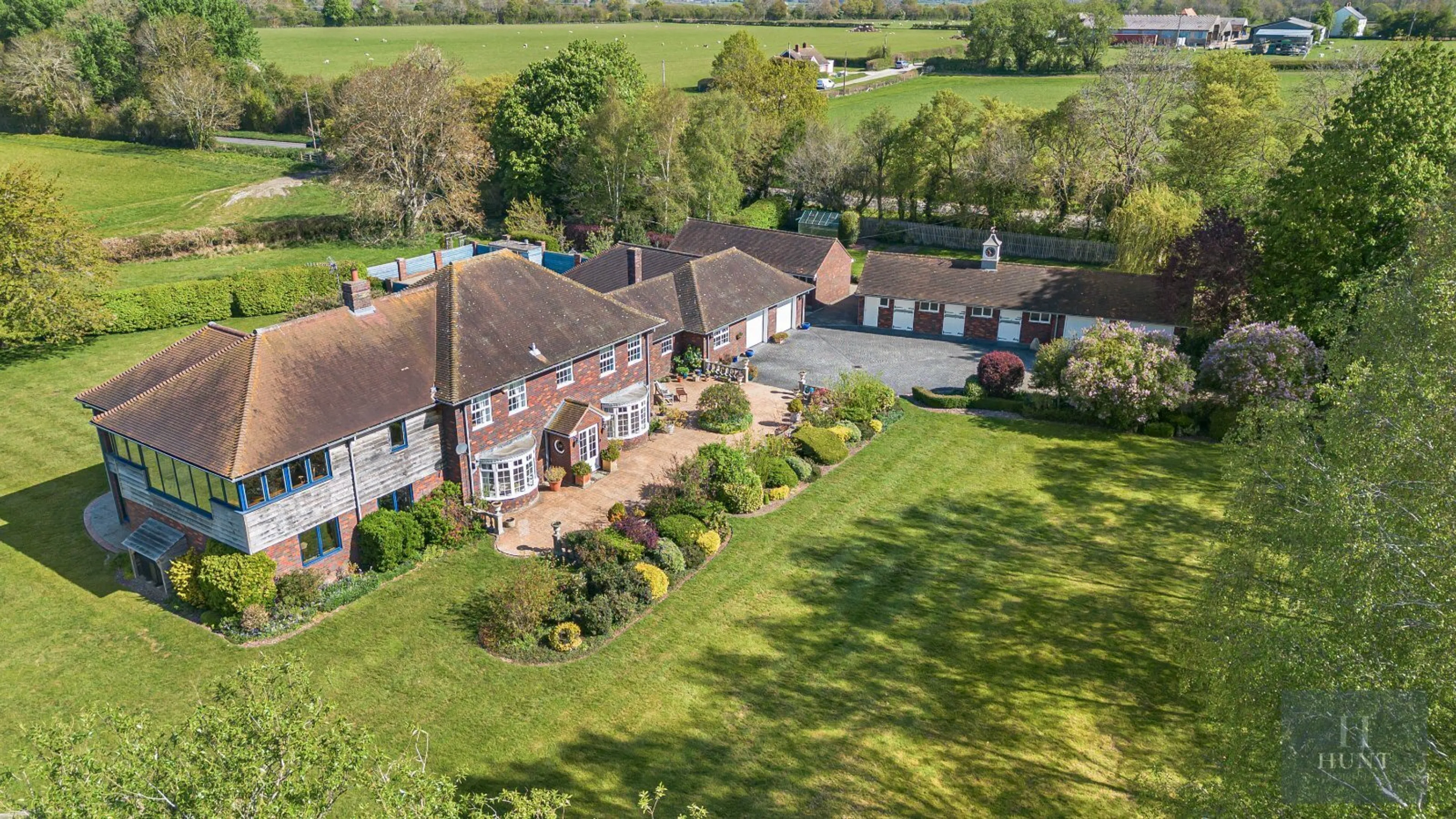 Property at Chinnor Road, Thame, Oxfordshire, OX9