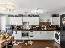 Cairns Avenue, London photo