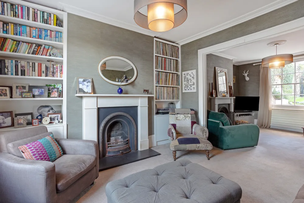 Luton Place, London, SE10