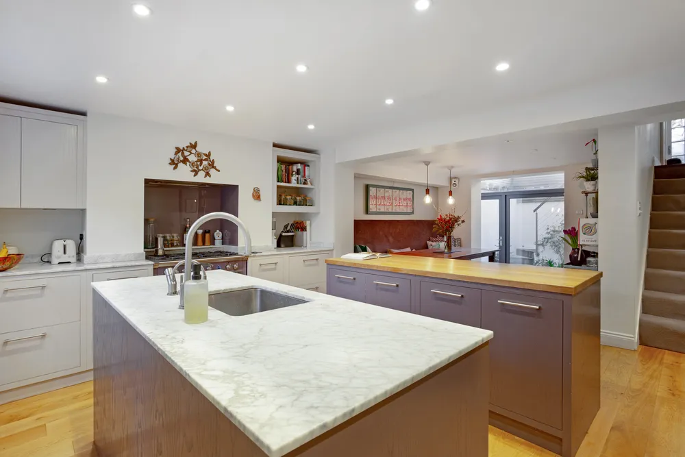 Luton Place, London, SE10