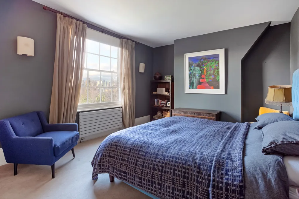 Luton Place, London, SE10