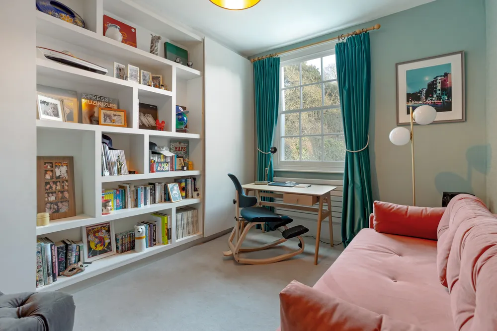 Luton Place, London, SE10