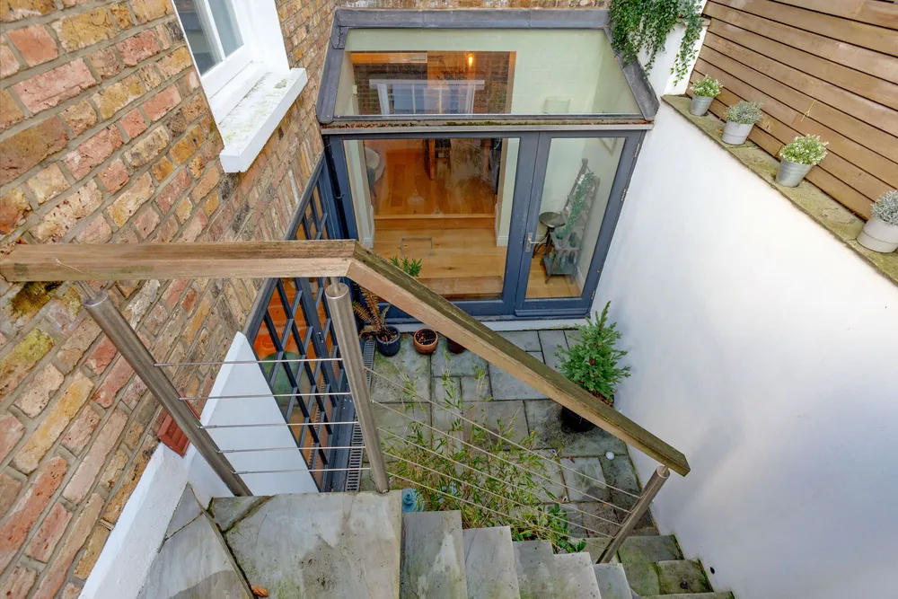 Luton Place, London, SE10