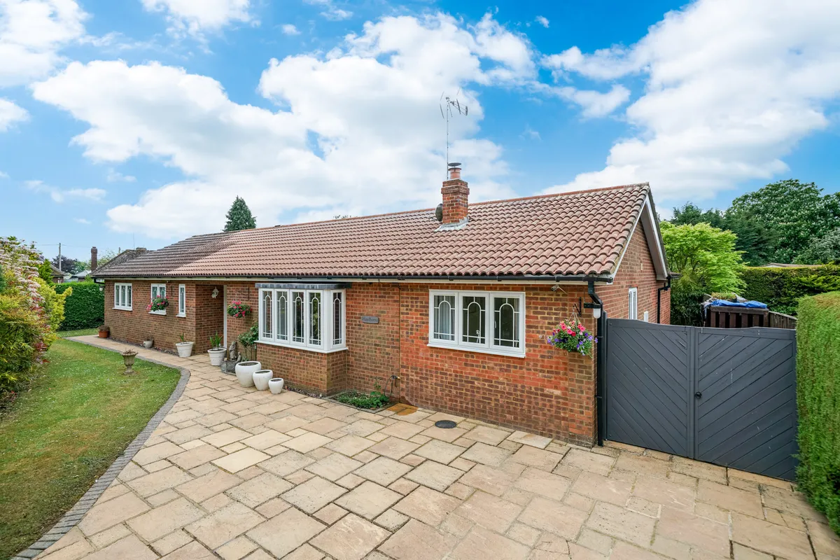North Marston Lane, Whitchurch, Aylesbury