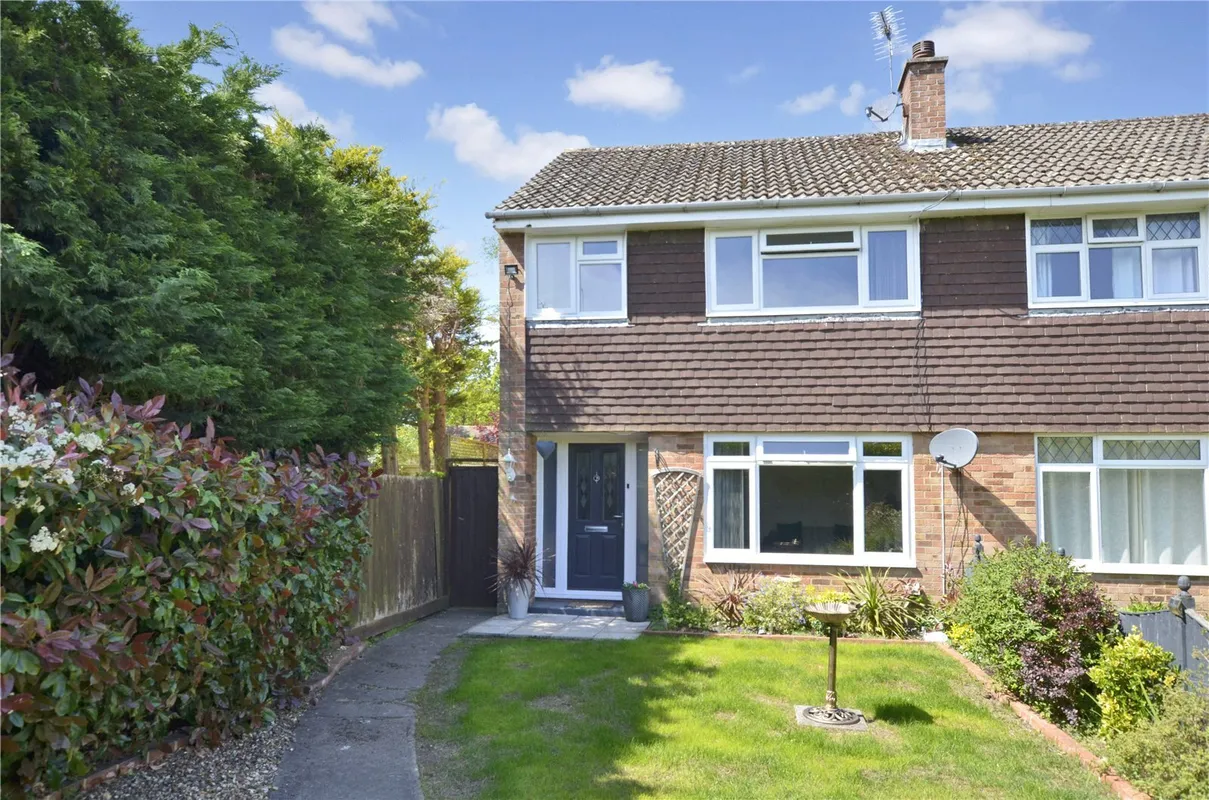 Siskin Close, Ferndown, Dorset, BH22