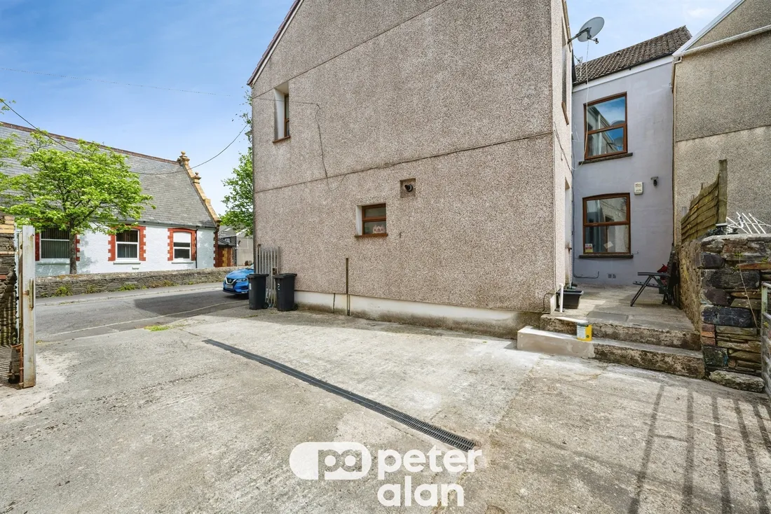 Property photo 11