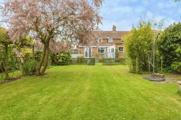 Francis Road, Long Stratton, Norwich,...
