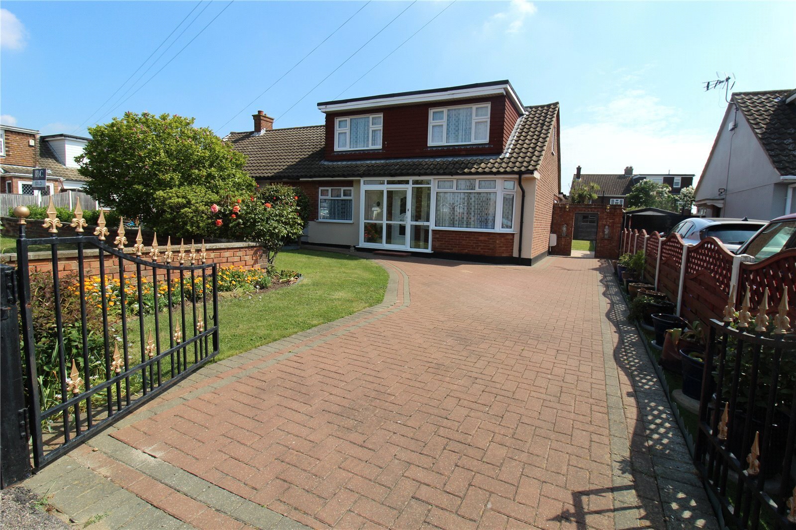 Nutcombe Crescent, Rochford, Essex, SS4 Image 1