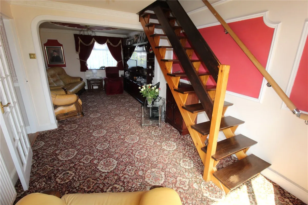 Nutcombe Crescent, Rochford, Essex, SS4