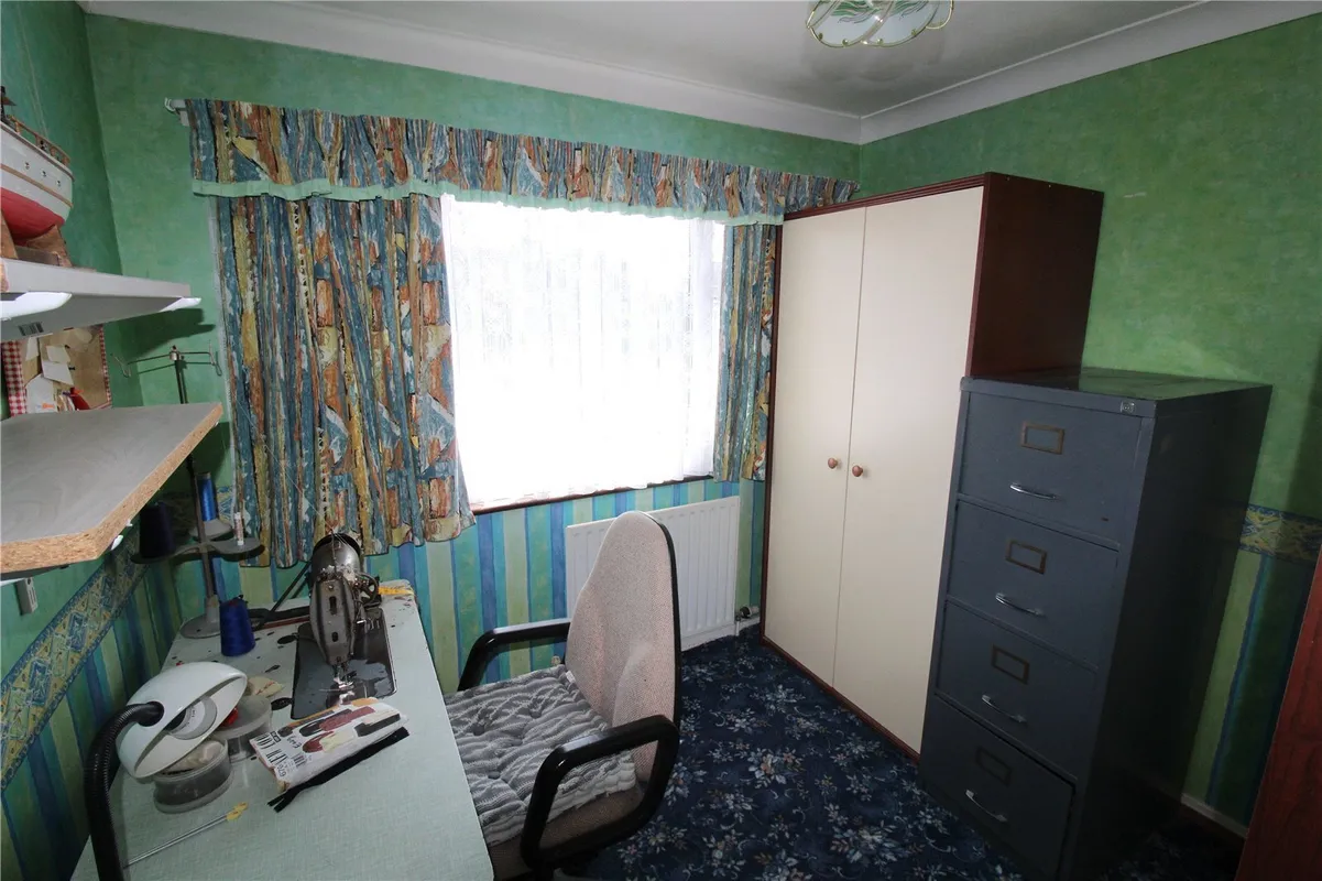 Nutcombe Crescent, Rochford, Essex, SS4