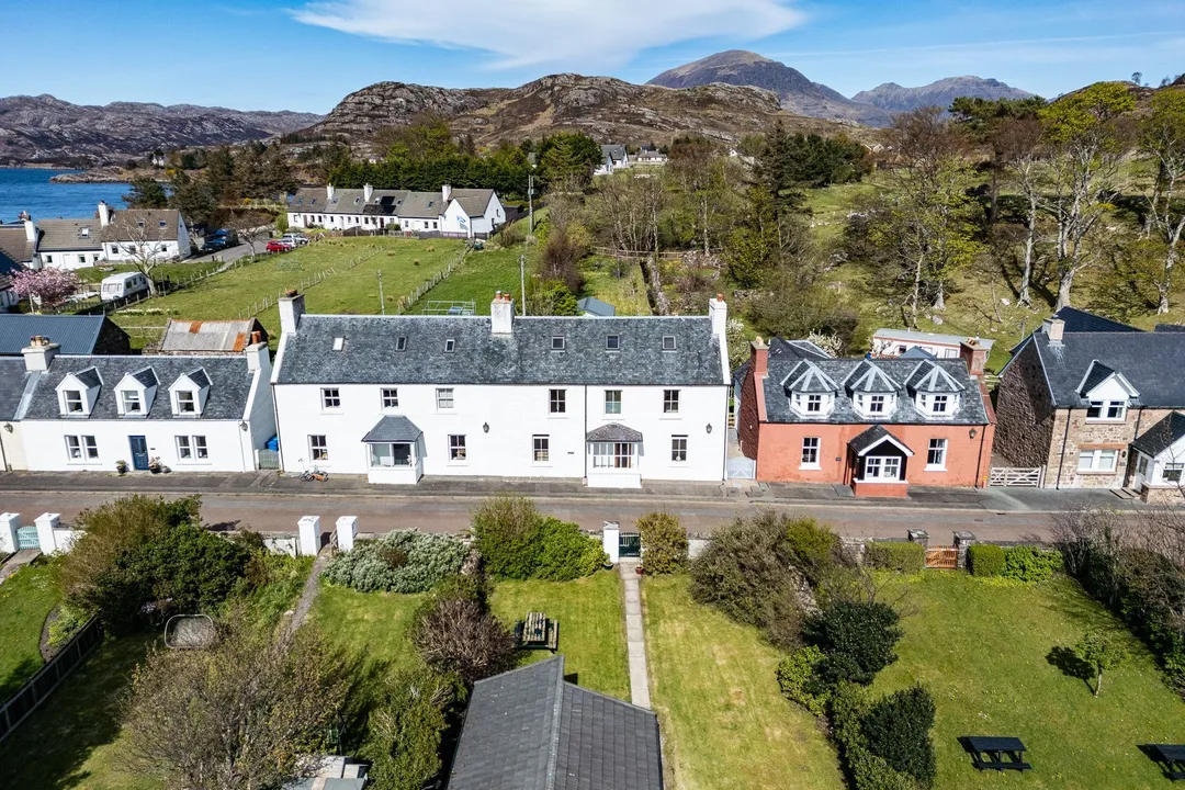 https://mr0.homeflow-assets.co.uk/files/photo/image/47133/1637/_x_/20260423-Scotland-Shieldaig-145100.jpg