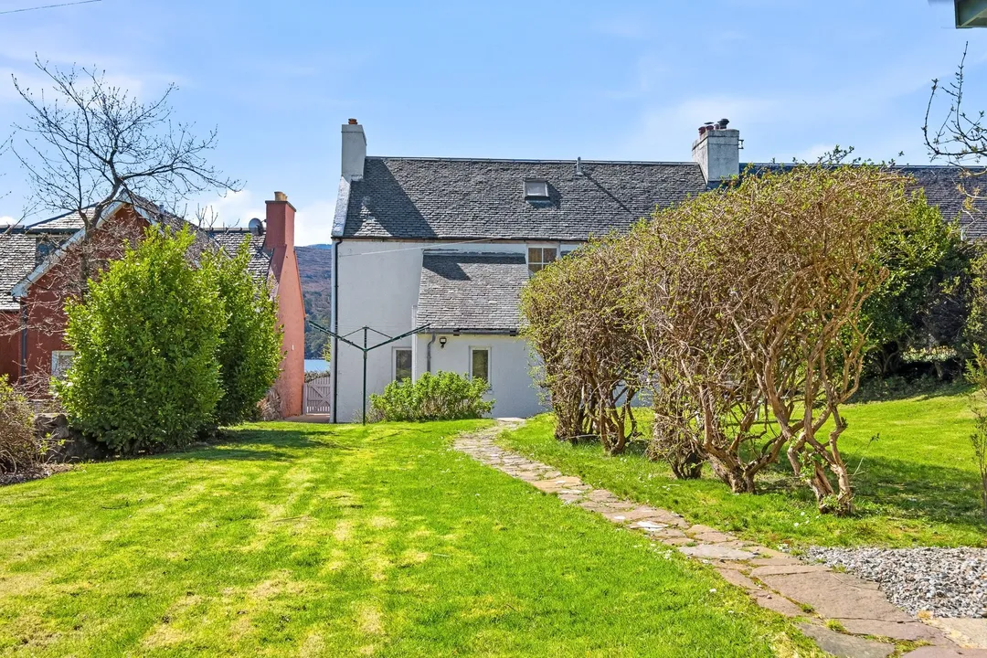 https://mr0.homeflow-assets.co.uk/files/photo/image/47133/1721/_x_/20260423-Scotland-Shieldaig-123249-3.jpg