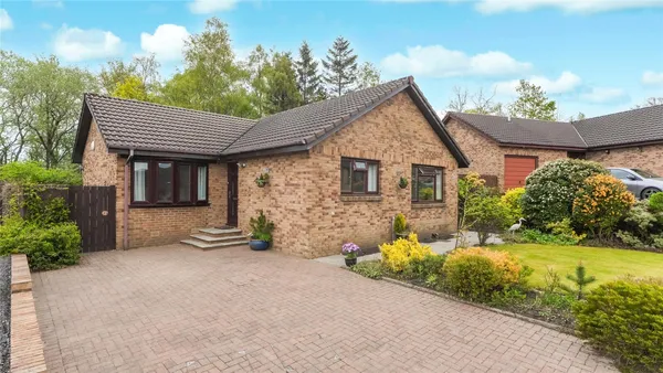 Reilly Gardens, High Bonnybridge, Bon...