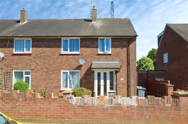 The Grove, Luton, Bedfordshire, LU1