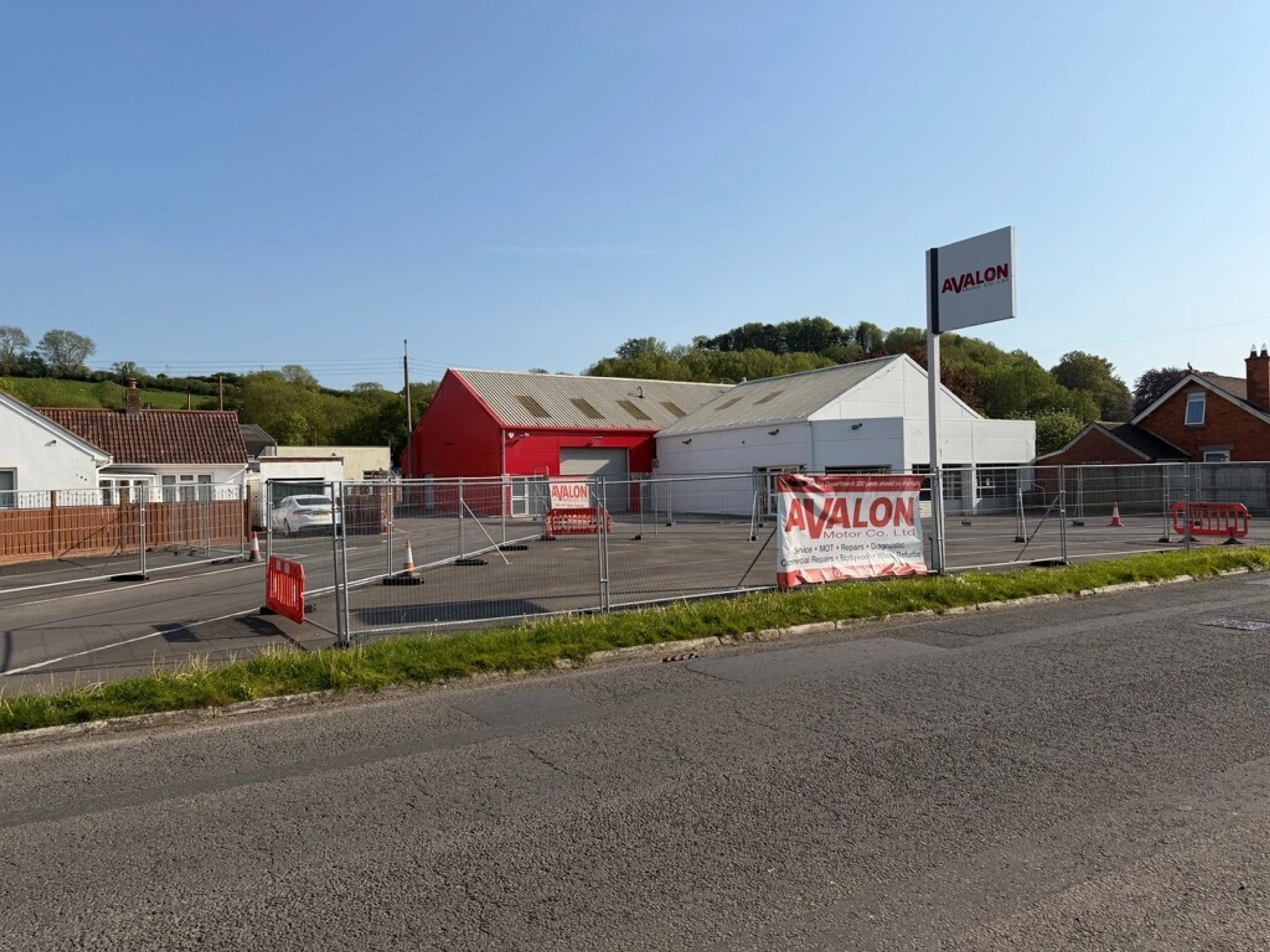 Former Showroom Avalon Motors, Wells Road, Glastonbury, Somerset, BA6 9AQ