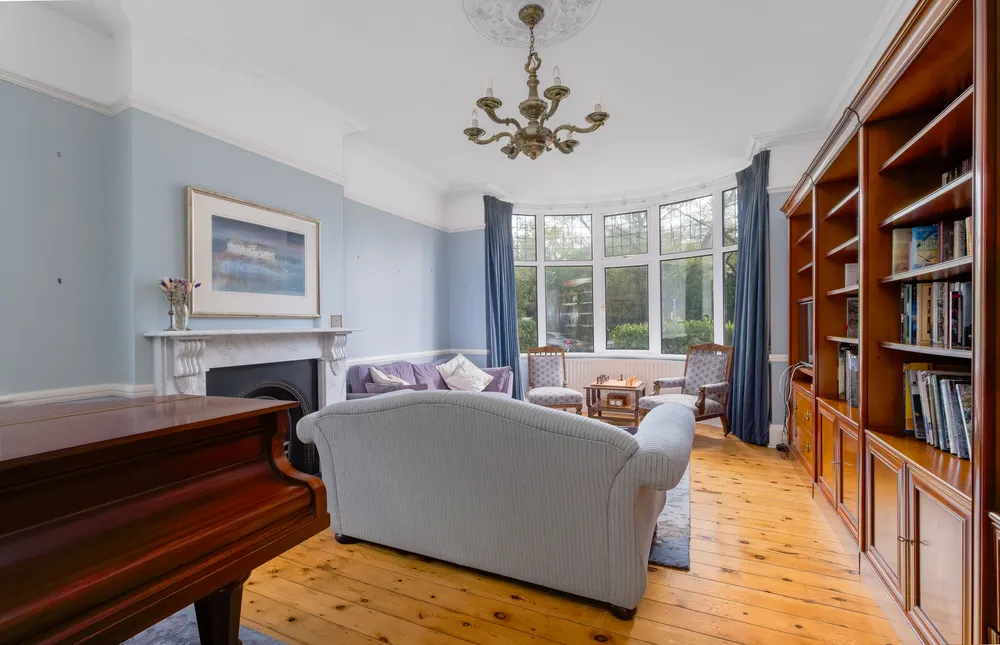 Liskeard Gardens, London, SE3