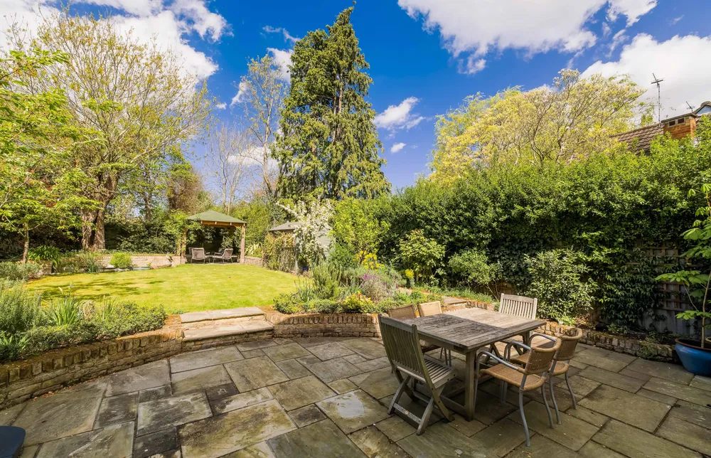 Liskeard Gardens, London, SE3