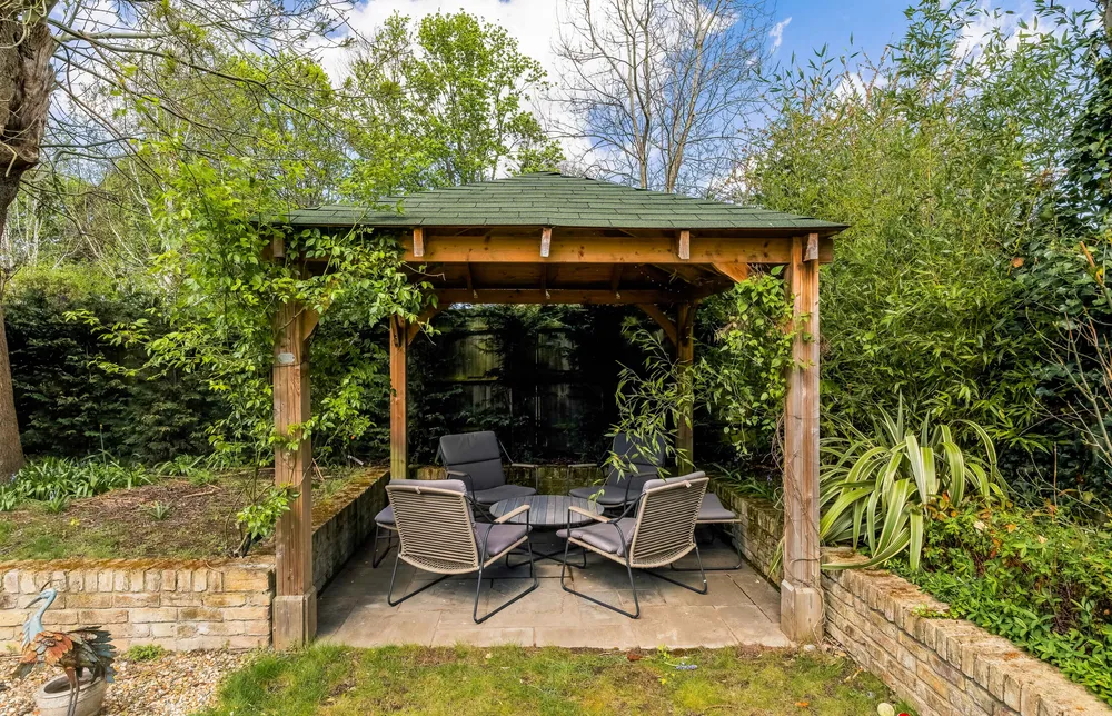 Liskeard Gardens, London, SE3
