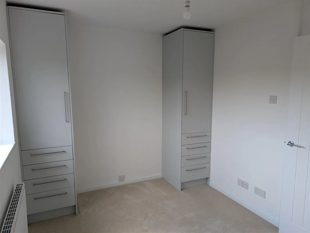 https://mr0.homeflow-assets.co.uk/files/photo/image/47141/3566/_x_/3Q7xitoIZ0CAPJarG-c9LA.jpg