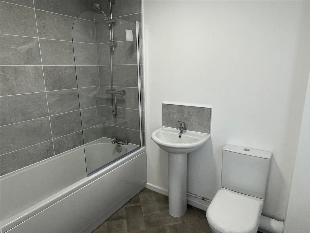 https://mr0.homeflow-assets.co.uk/files/photo/image/47141/3573/_x_/0D6Mud0bKkqVplONBtfLkQ.jpg