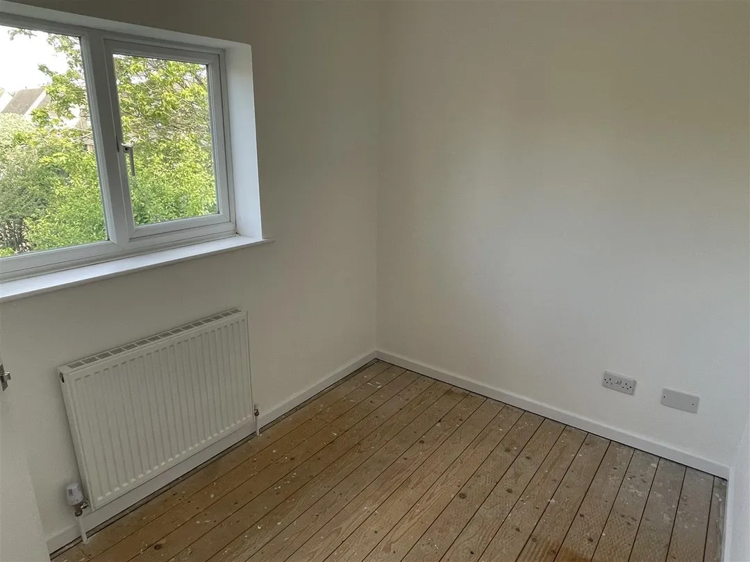https://mr0.homeflow-assets.co.uk/files/photo/image/47141/3575/_x_/WeweasivtE6w3Gmk4NZOiw.jpg