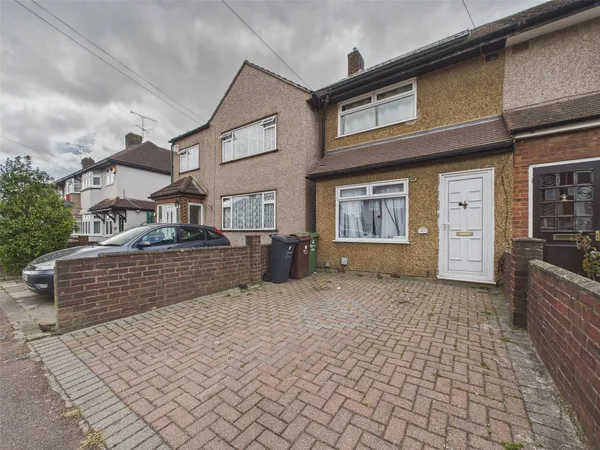 Marston Avenue, Dagenham, RM10