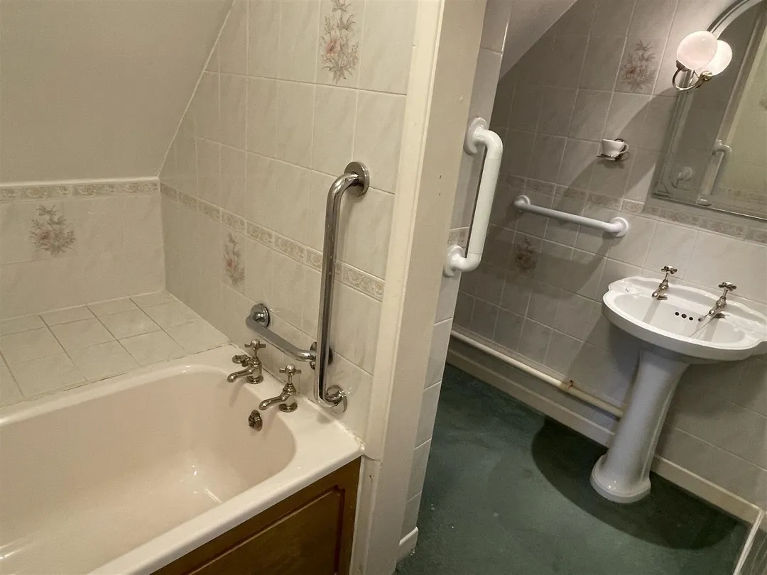 https://mr0.homeflow-assets.co.uk/files/photo/image/47141/9334/_x_/mRus9Mn-PEGOBOkcAJLgbA.jpg