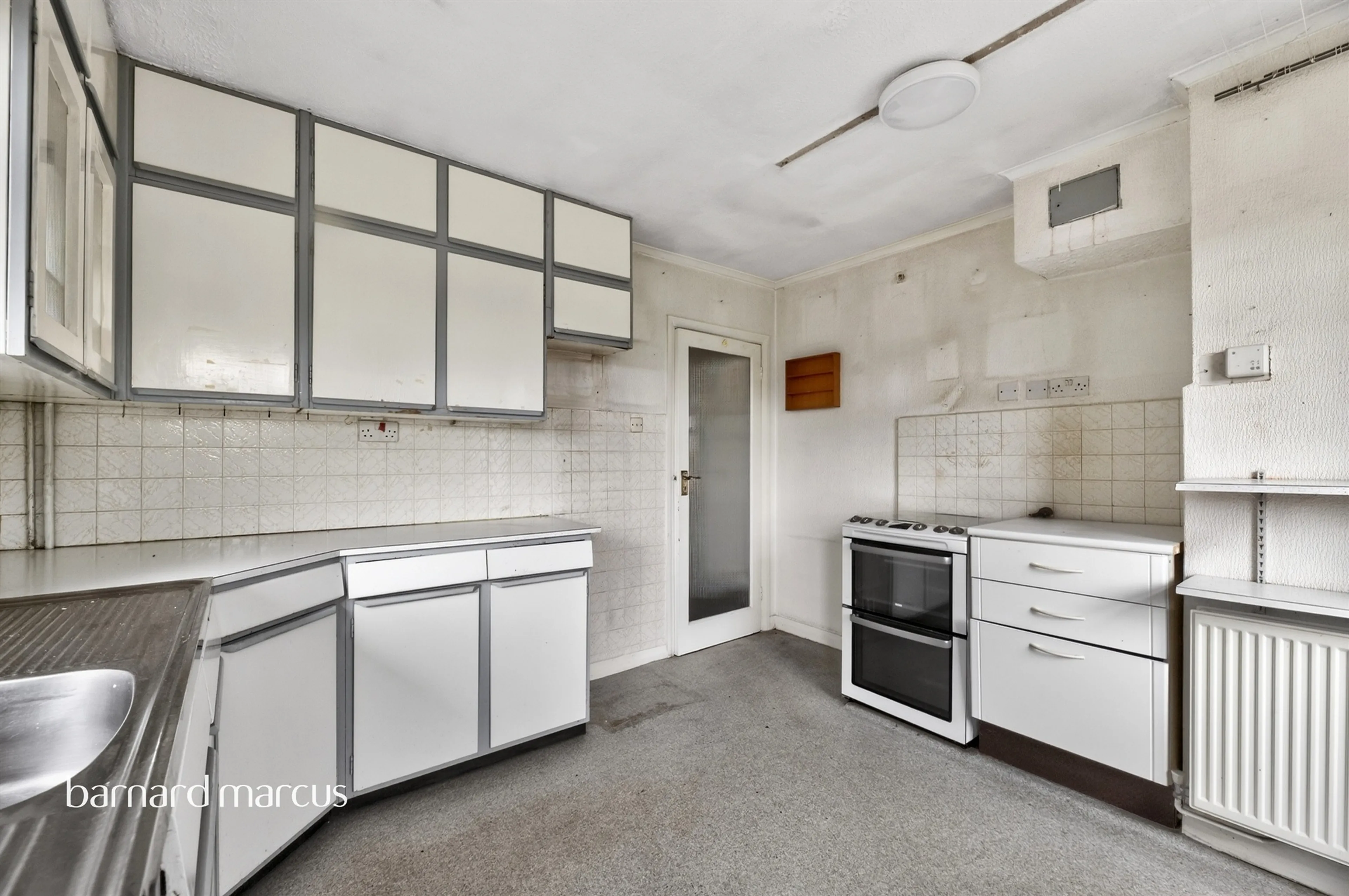 Property at Longford Gardens, Sutton