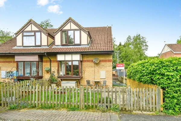 Lisle Close, SWINDON, Wiltshire, SN5