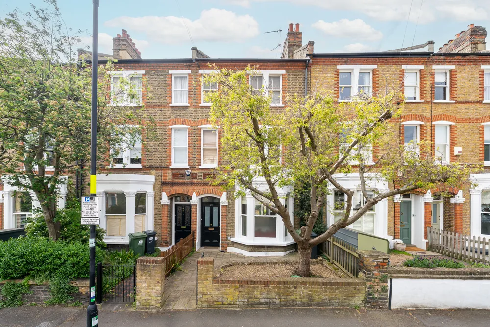 Lydon Road, London, SW4