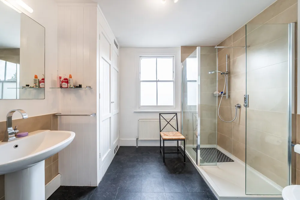 Lydon Road, London, SW4