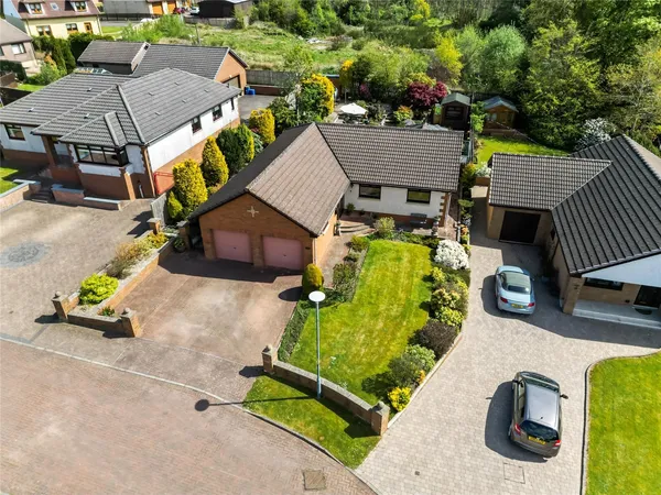 Arthur Gardens, Caldercruix, Airdrie,...