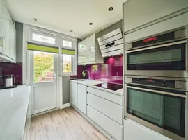 Beccles Drive, Barking thumb 3