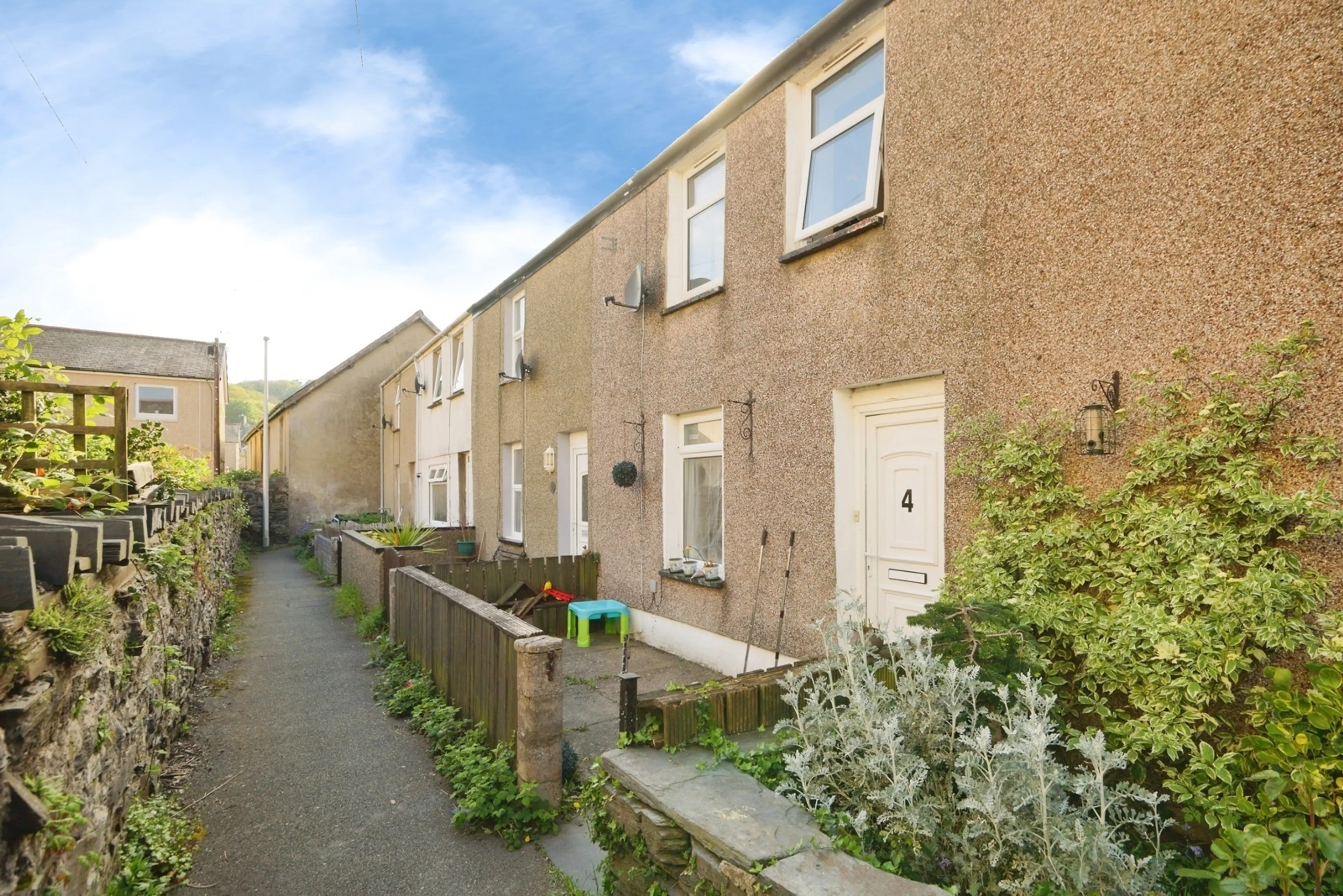 Property photo 0