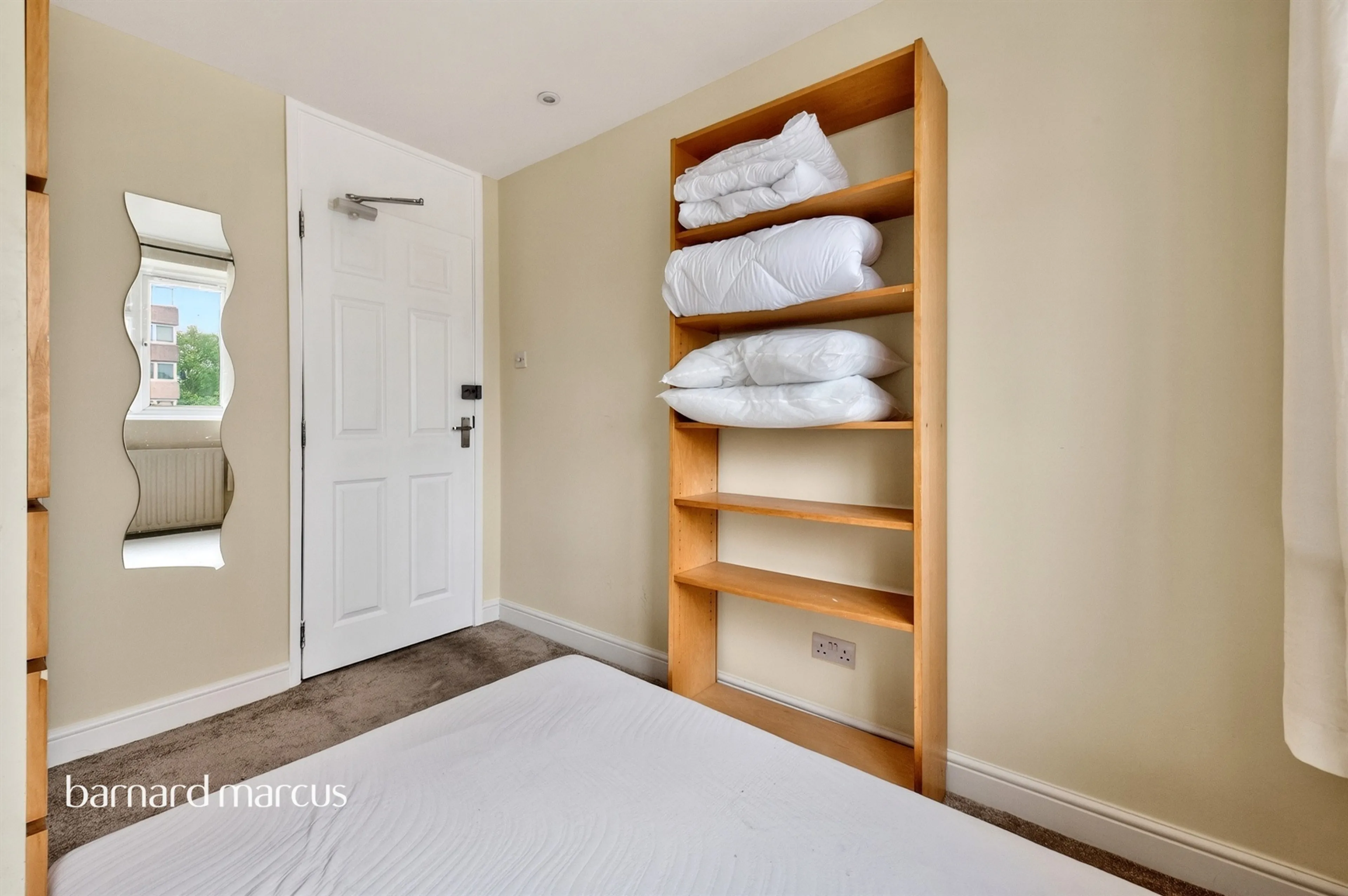 Property at Hazelhurst Road, London