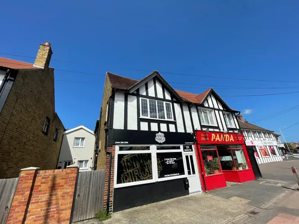 Canterbury Road, Westbrook
