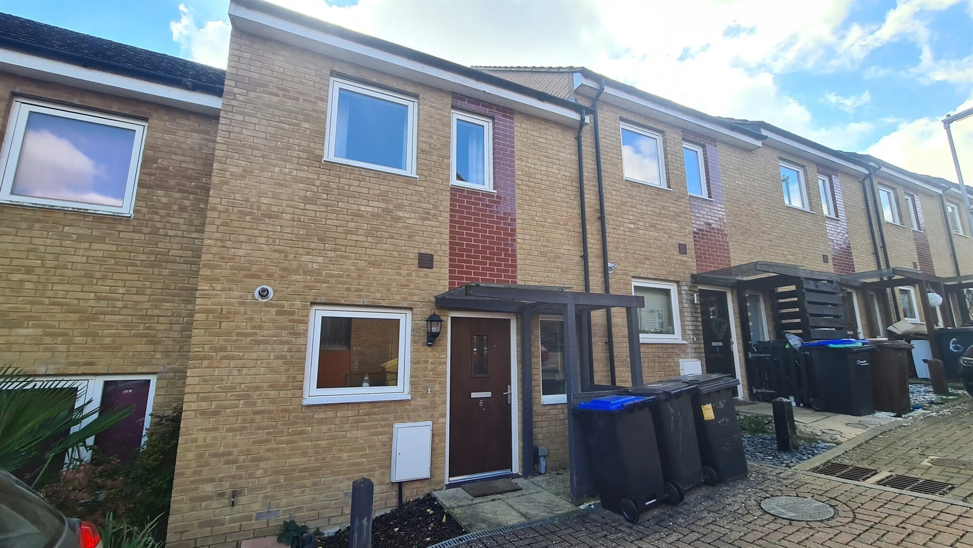 Property photo 0
