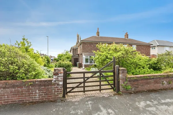Barton Road, Lytham St. Annes, Lancas...