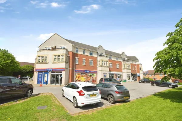 Horse Chestnut Close, Chesterfield, D...