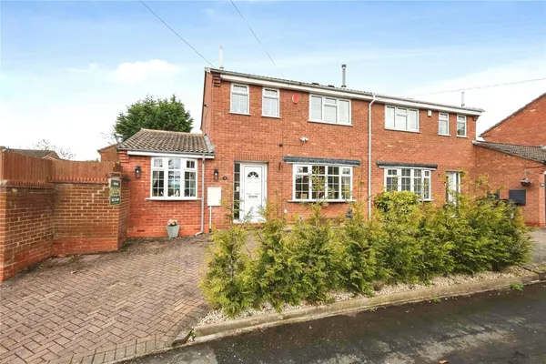 Oak Farm Close, Sutton Coldfield, Wes...