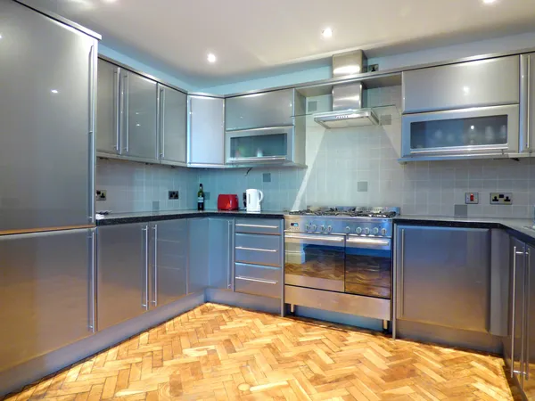 The Gieves Apartments, The Hard