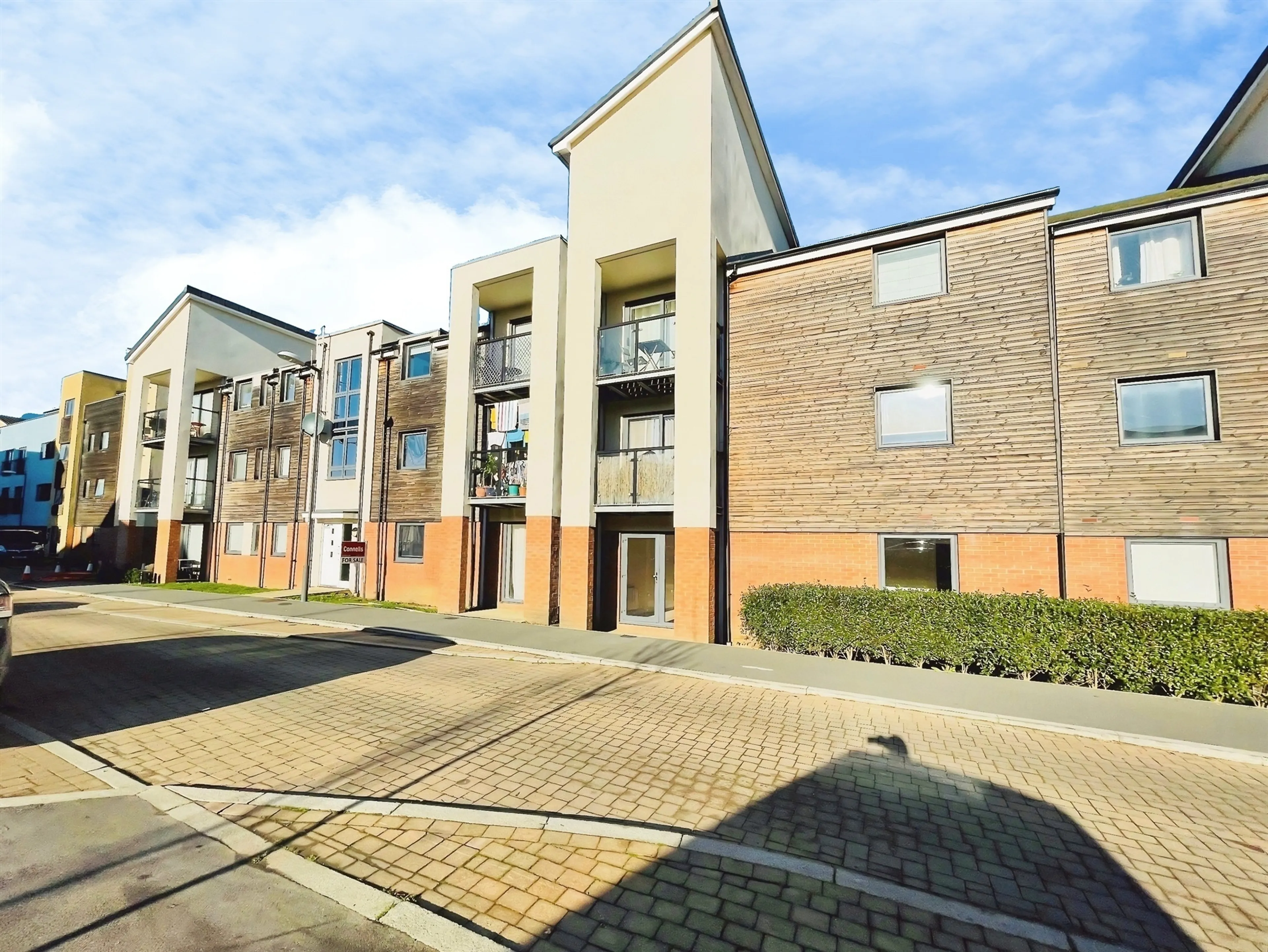 Property photo 0