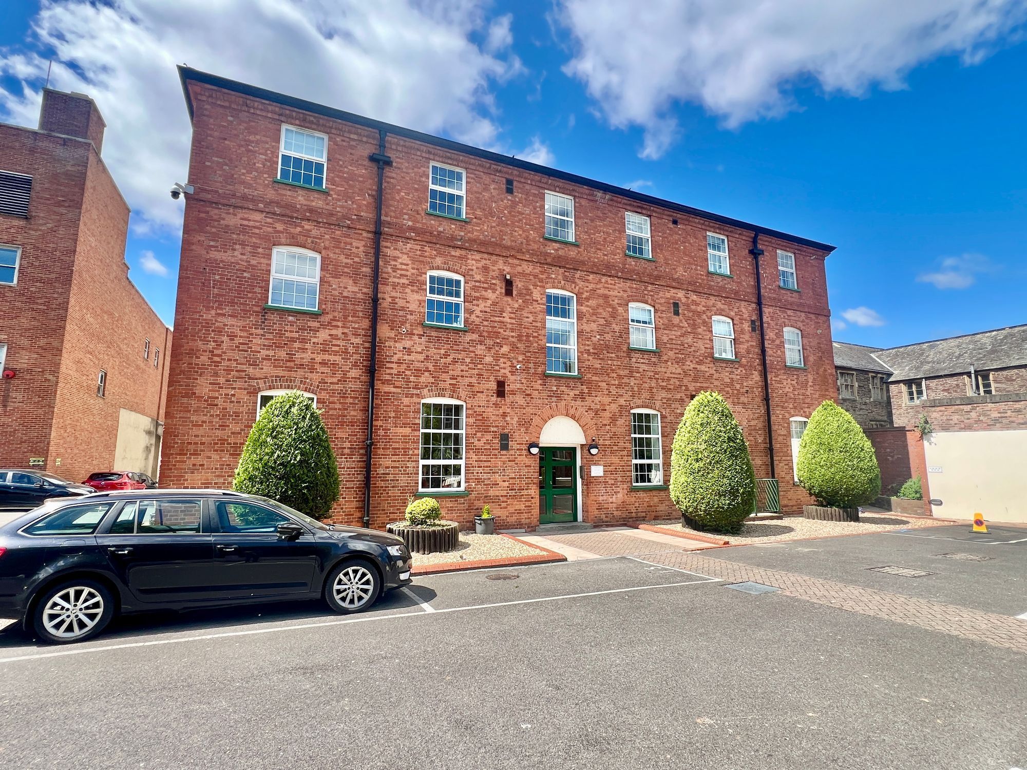 Whirligig Lane, Taunton - NO onward chain! Image 1