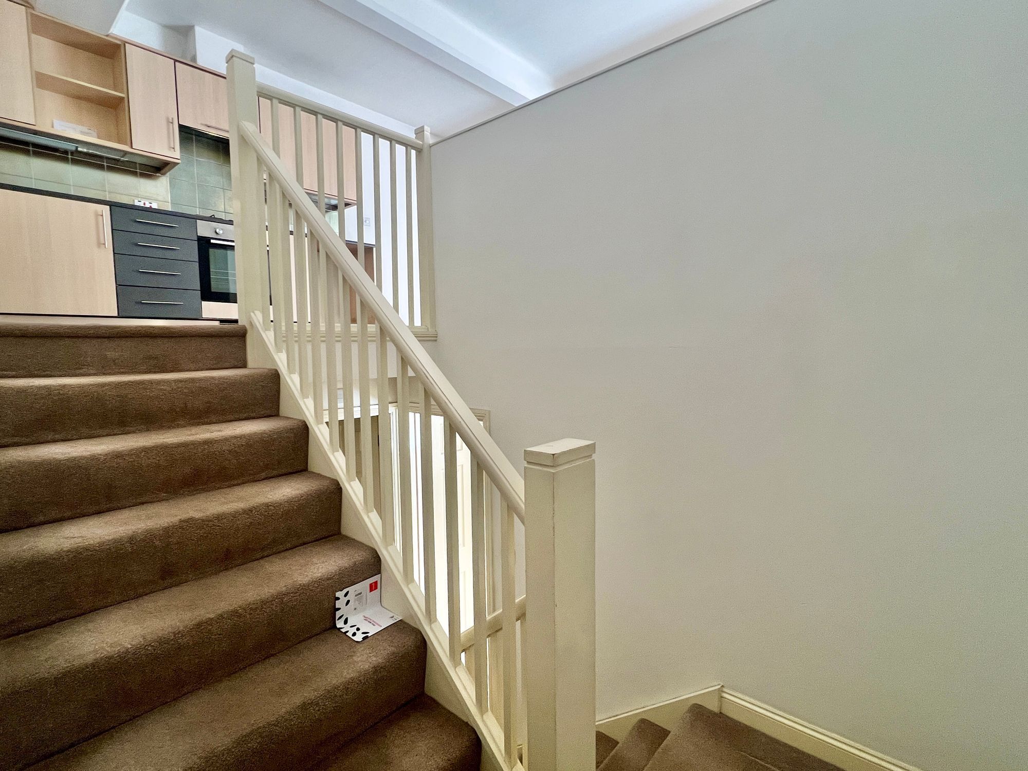 Whirligig Lane, Taunton - NO onward chain! Image 2