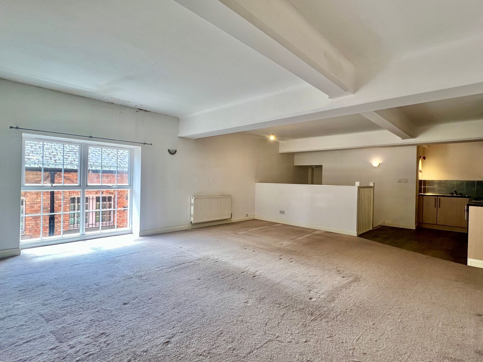 Whirligig Lane, Taunton - NO onward chain! Image 4