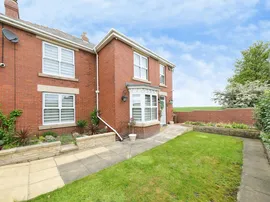 Doncaster Road, Darfield, Barnsley photo